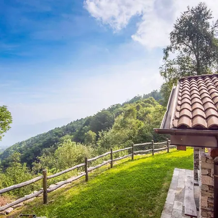 Prázdninový dům Casetta Del Rio Stresa